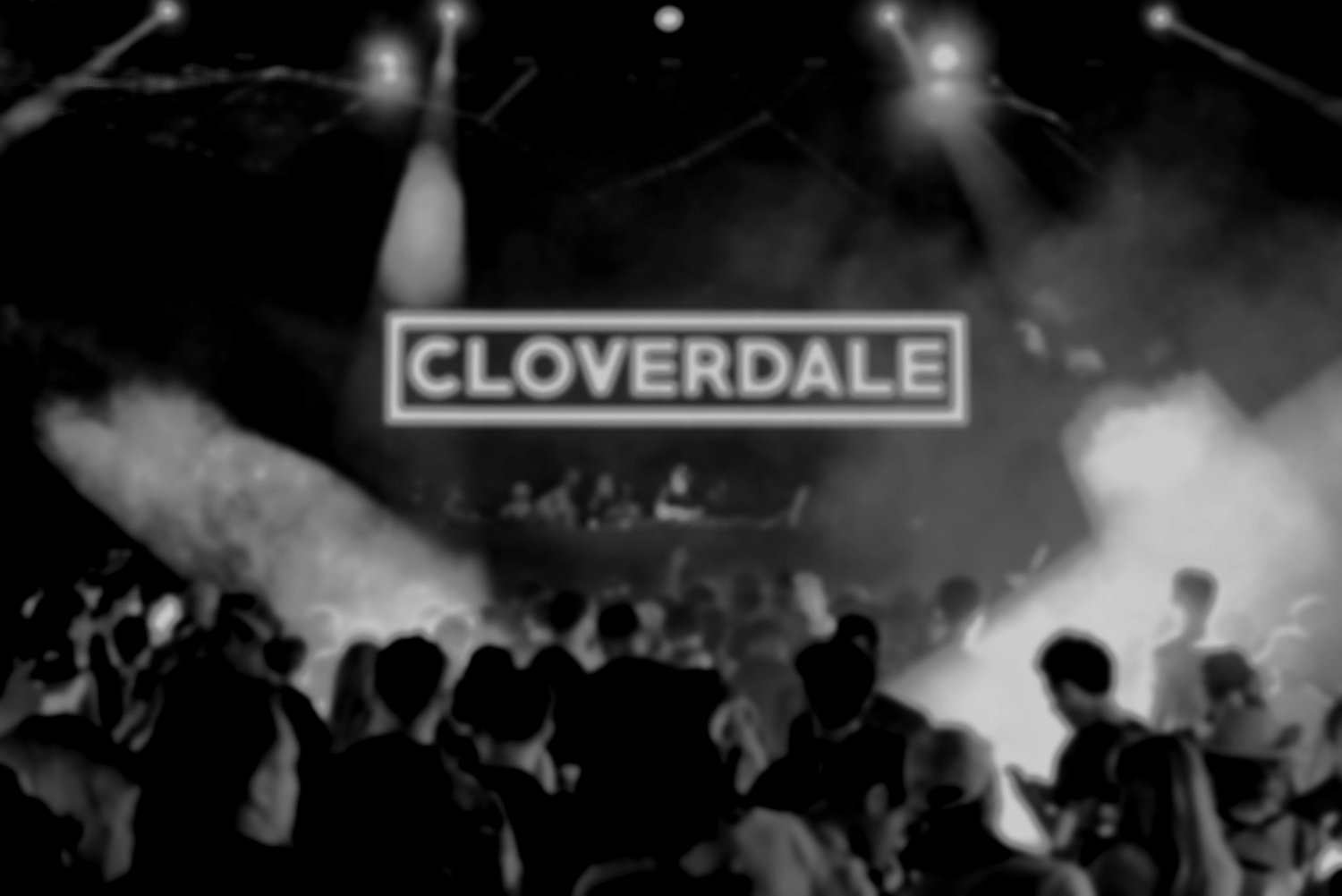 Cloverdale visuals above the crowd at the Brooklyn Mirage